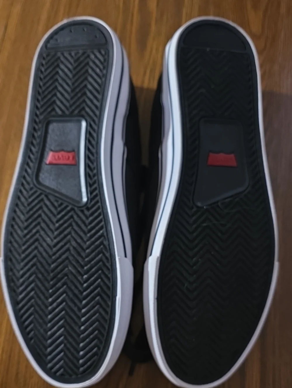 Levi's Black Ethan Canvas Low-Top Lace-Up Sneakers with White Trim